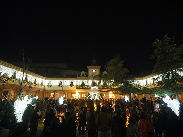 Las Rozas da la bienvenida a la Navidad con un encendido especial en la plaza Mayor