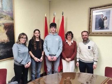 Estudiantes del IES Guadarrama reciben premios y motivan a sus compañeros a investigar