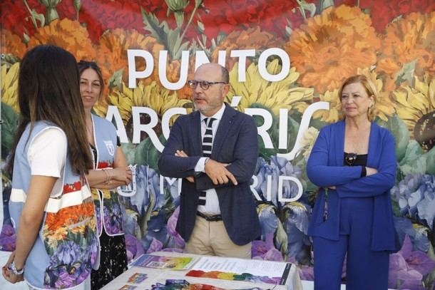Puntos Arcoíris en Madrid presentan nuevo diseño para apoyar a víctimas de lgtbifobia