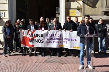 Minuto de silencio por víctimas de violencia de género en Madrid y Castellón