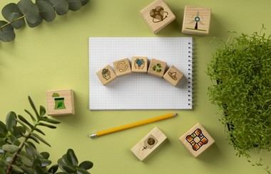 Moralzarzal añade 15 árboles para mejorar la zona de petanca en la calle Antón