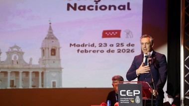 Carlos Novillo recibe premio por su apoyo a la Policía Nacional en Madrid