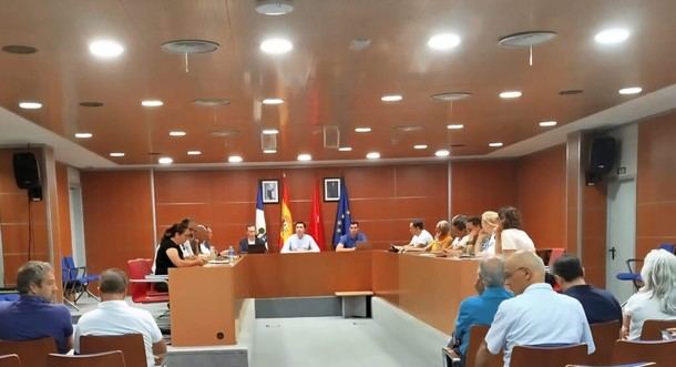 Reunión para actualizar a urbanizaciones sobre servicios y proyectos locales