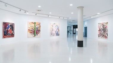 Exposición "Universo en bruto" presenta a ocho artistas contemporáneos