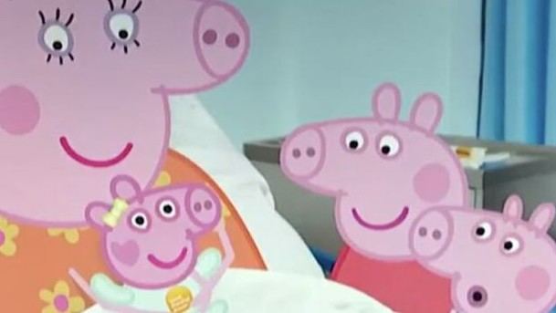 Peppa Pig da la bienvenida a su nueva hermanita Evie en Clan