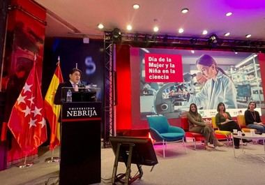 Pérez destaca la necesidad de referentes femeninos en ciencia para inspirar a jóvenes