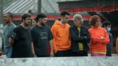 Omar Montes y TheGrefg se suman a 'Universo Calleja' en Nepal