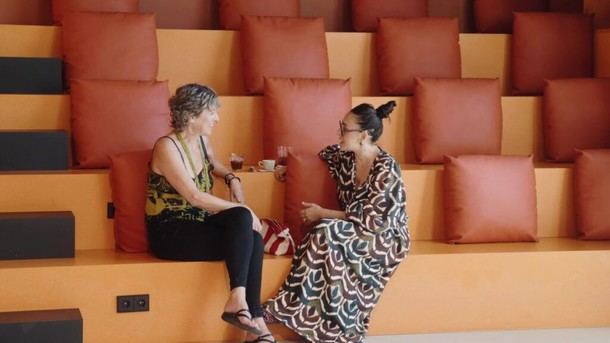 Candela Peña estrena el programa 'Una tarda amb...' en La 2Cat