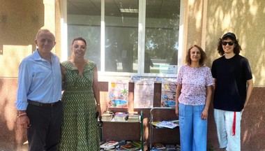 Valdemorillo lanza su Bibliopiscina para disfrutar de la lectura este verano