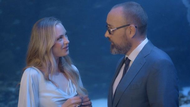 Risto Mejide entrevista a su pareja experta en IA y a Antonio Orozco en 'Viajando con Chester'