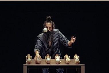 Xampatito Pato trae risas y malabares al Parque del Teatro de Moralzarzal